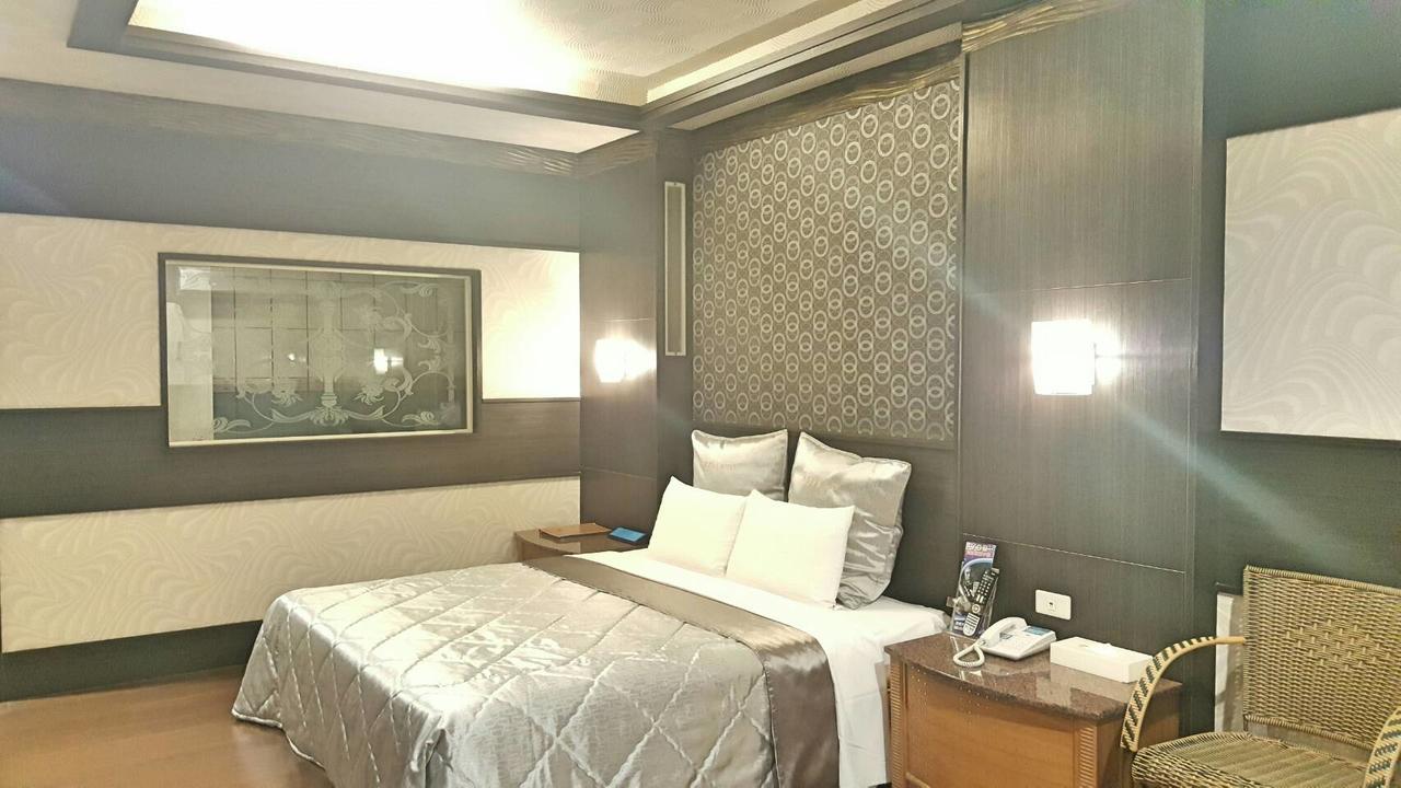 סינצ'ו סיטי Wind Coast Motel מראה חיצוני תמונה